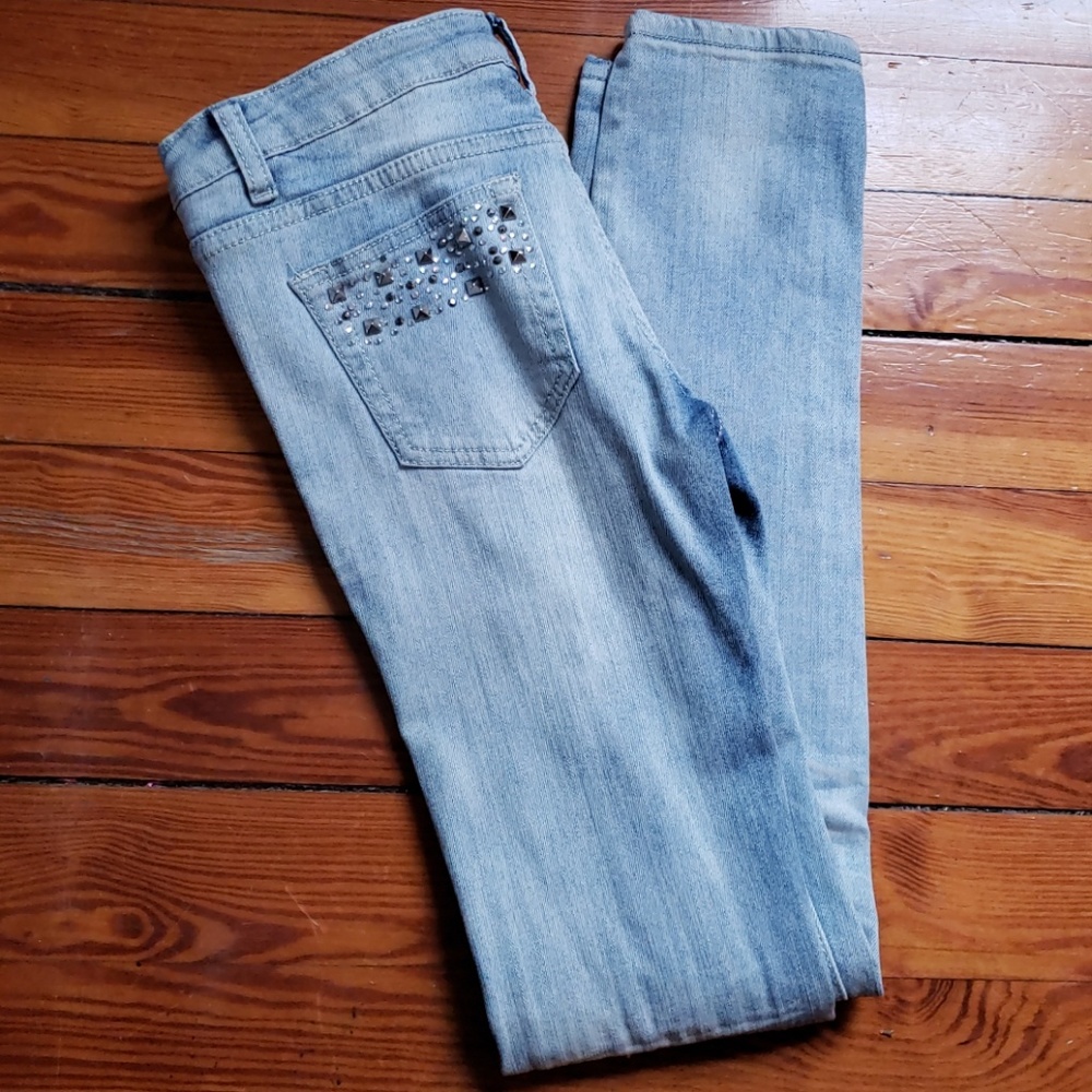 Jean's